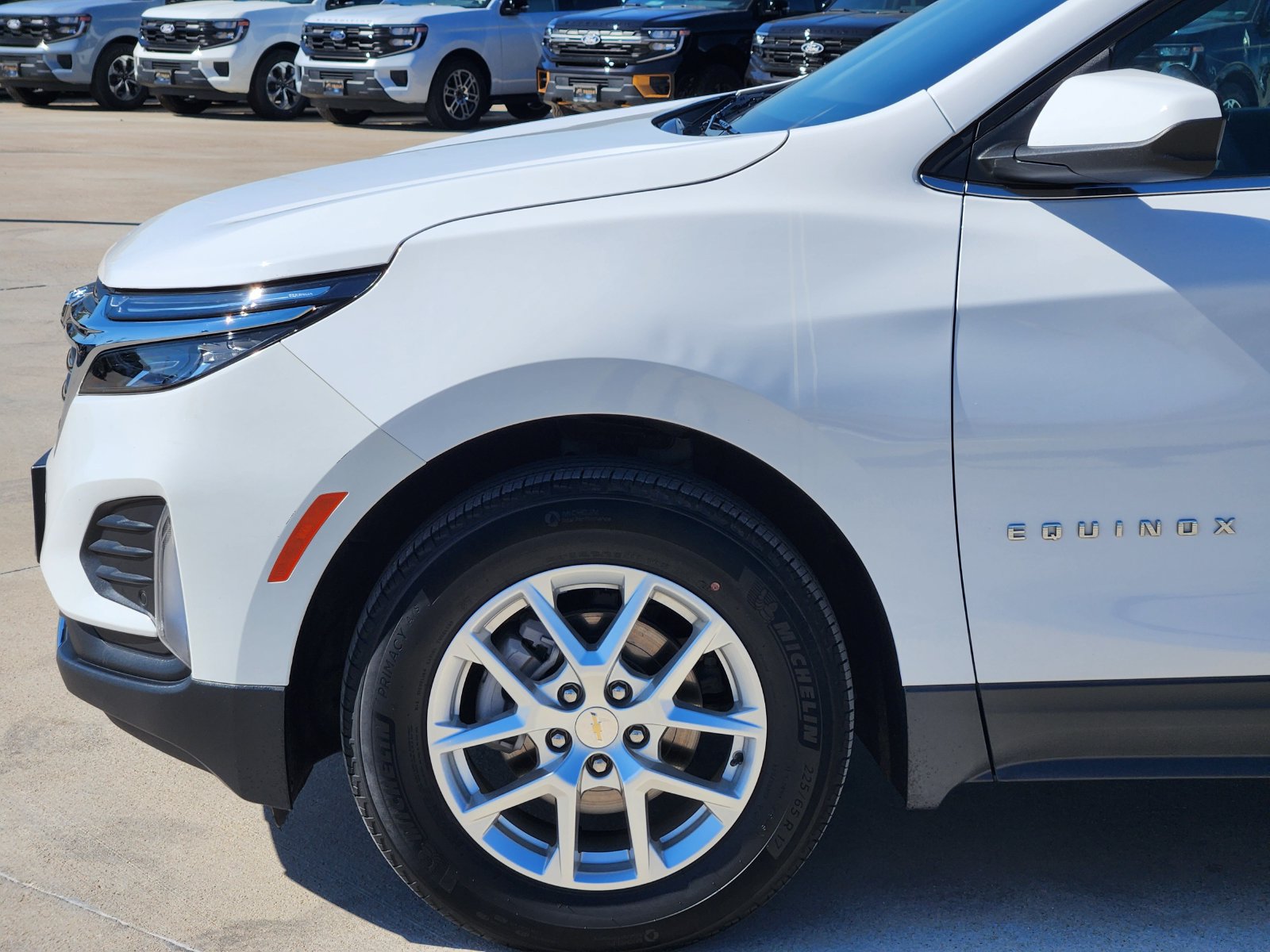 Used 2024 Chevrolet Equinox LT FWD image 13