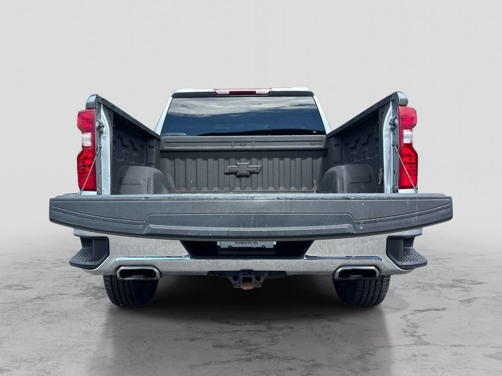 Used 2023 Chevrolet Silverado 1500 LT AWD/4WD image 5