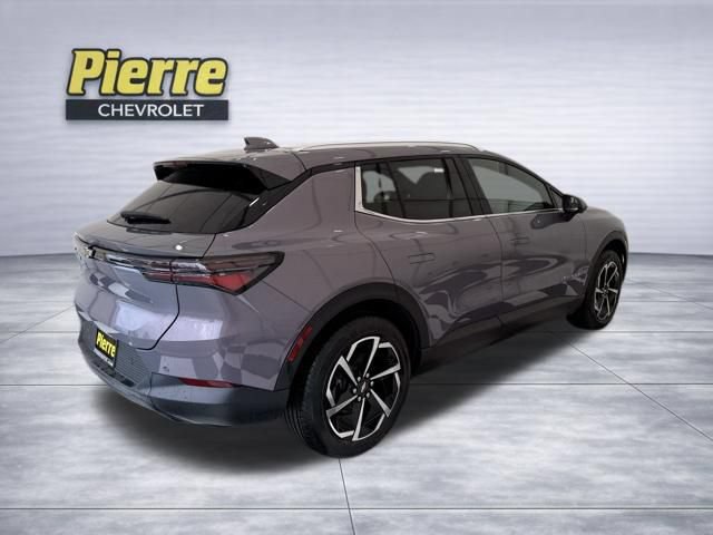 New 2026 Chevrolet Equinox EV LT FWD image 6