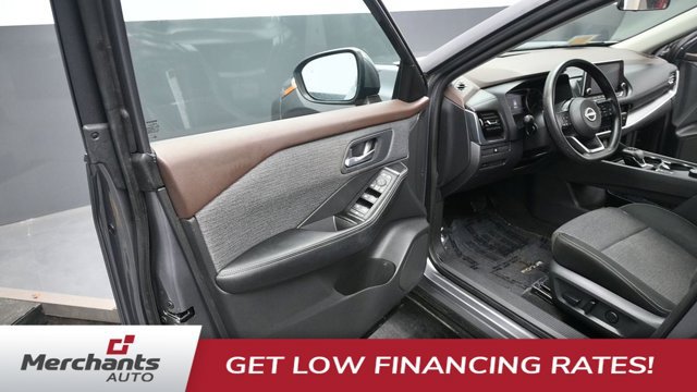 Used 2022 Nissan Rogue SV AWD/4WD image 27