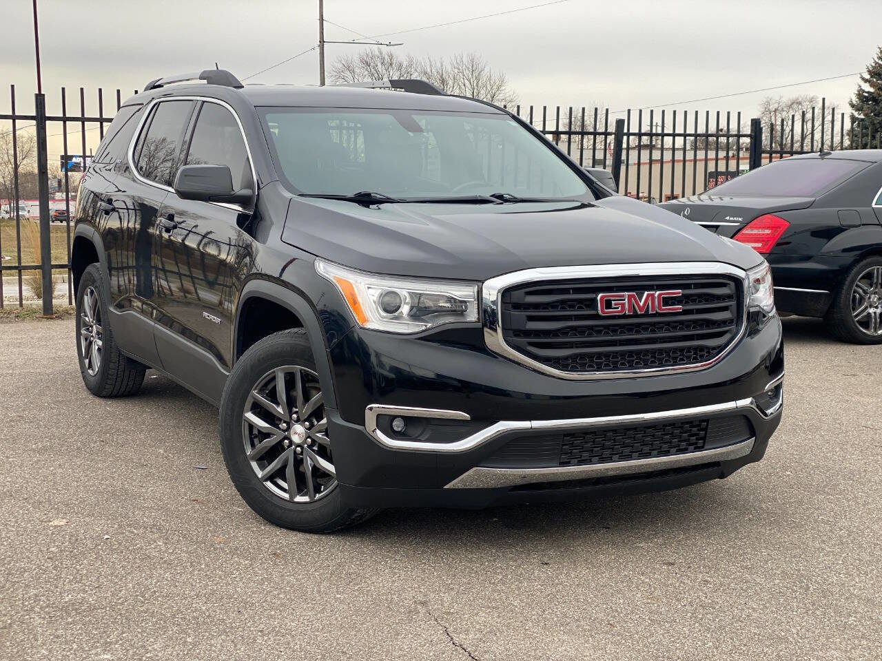 Used 2018 GMC Acadia SLT