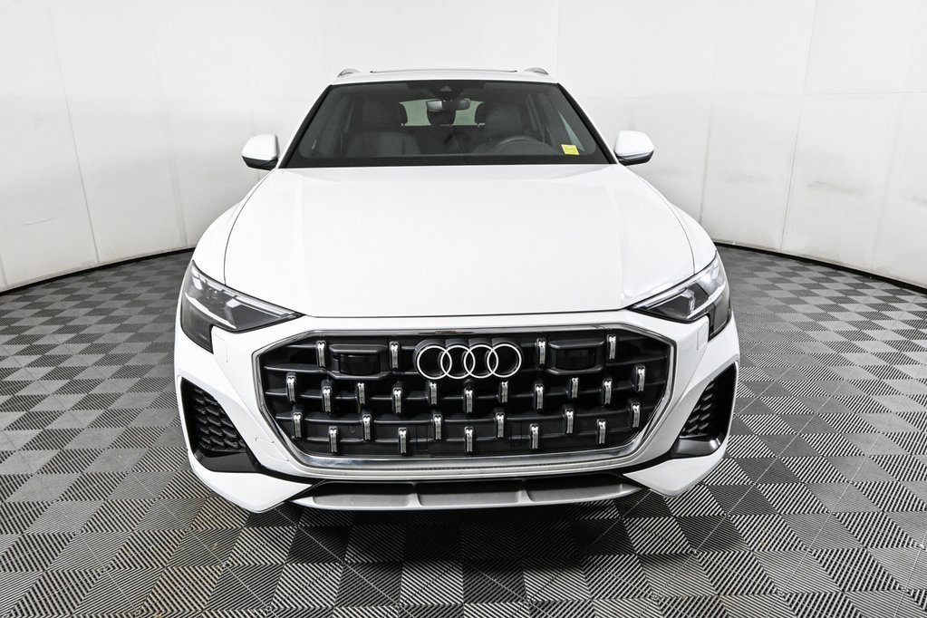 New 2025 Audi Q8 Premium image 26