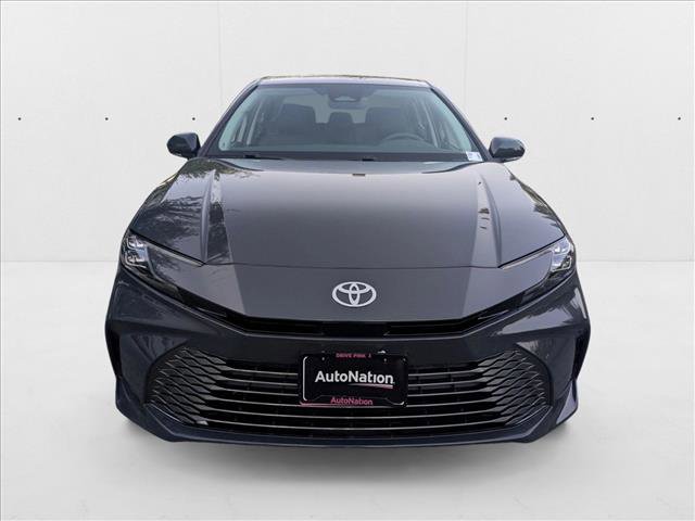 Used 2025 Toyota Camry XLE video 2