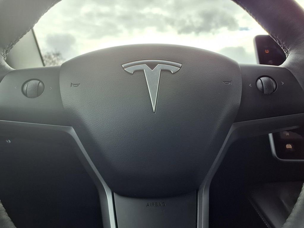 Used 2022 Tesla Model 3 Long Range image 13