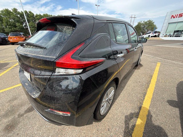 Used 2025 Nissan Leaf S FWD image 8