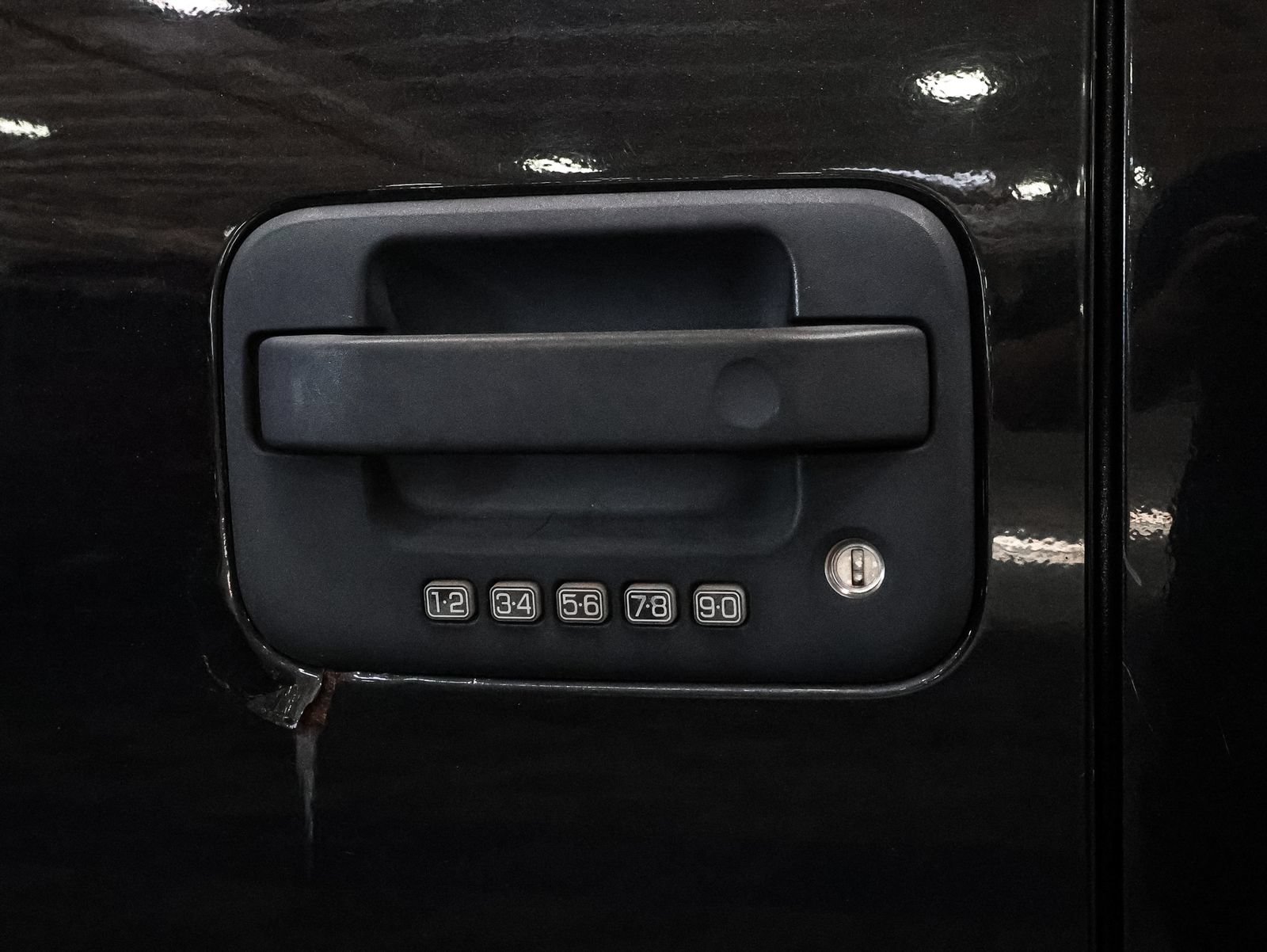 Used 2013 Ford F150 Raptor w/ Luxury Equipment Group AWD/4WD image 18