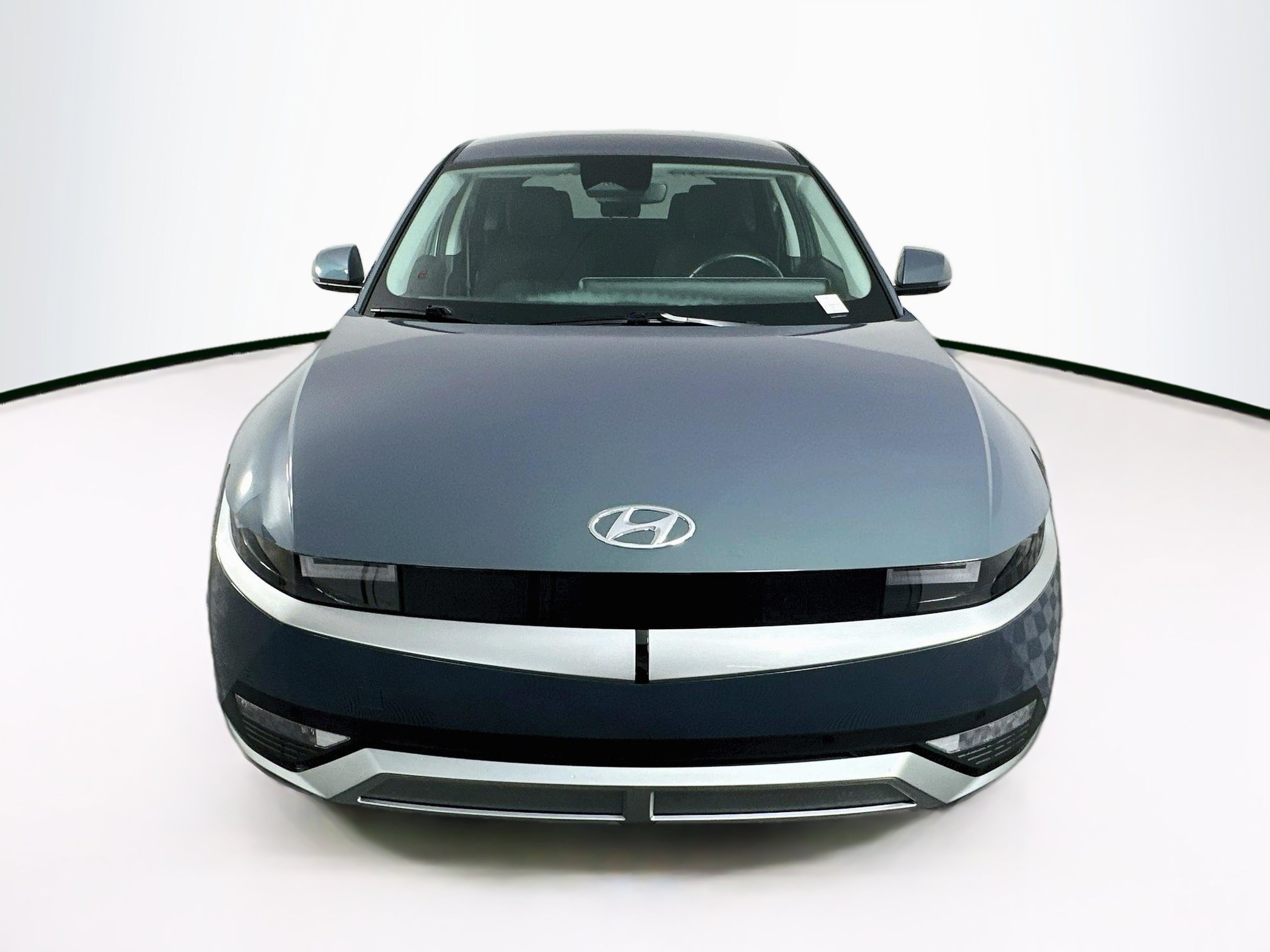 Used 2024 Hyundai Ioniq 5 SEL AWD/4WD image 2