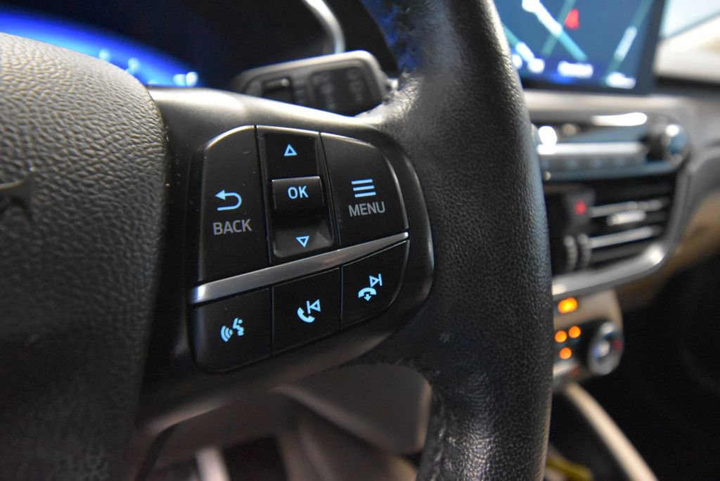 Used 2020 Ford Escape Titanium AWD/4WD image 14