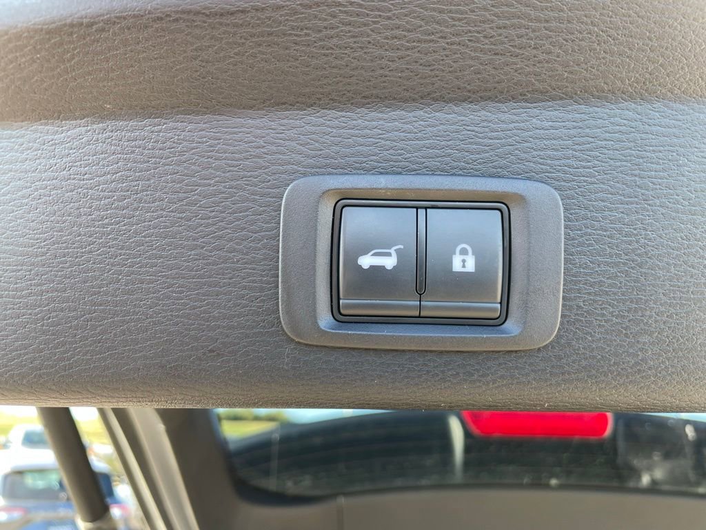 Used 2023 Mitsubishi Outlander SE Black Edition image 34