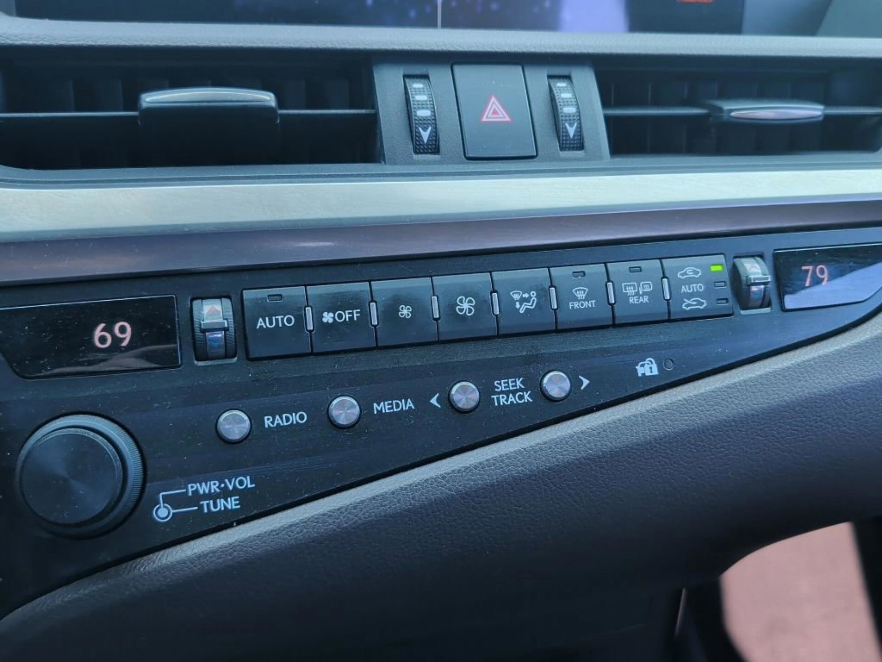 Used 2019 Lexus ES 350 w/ Accessory Package 2 image 22