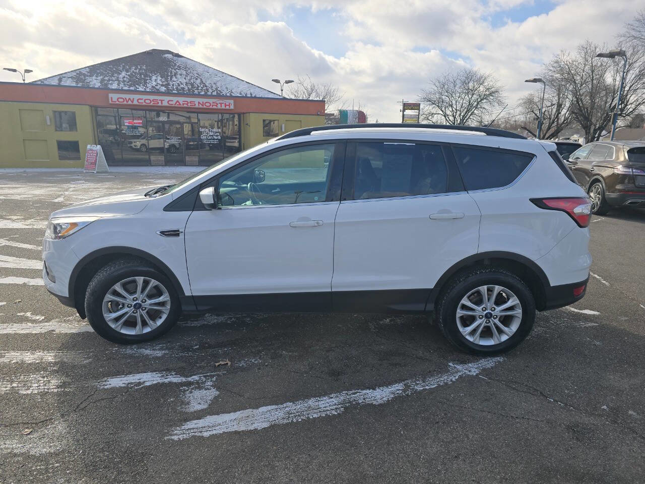 Used 2018 Ford Escape SEL image 45