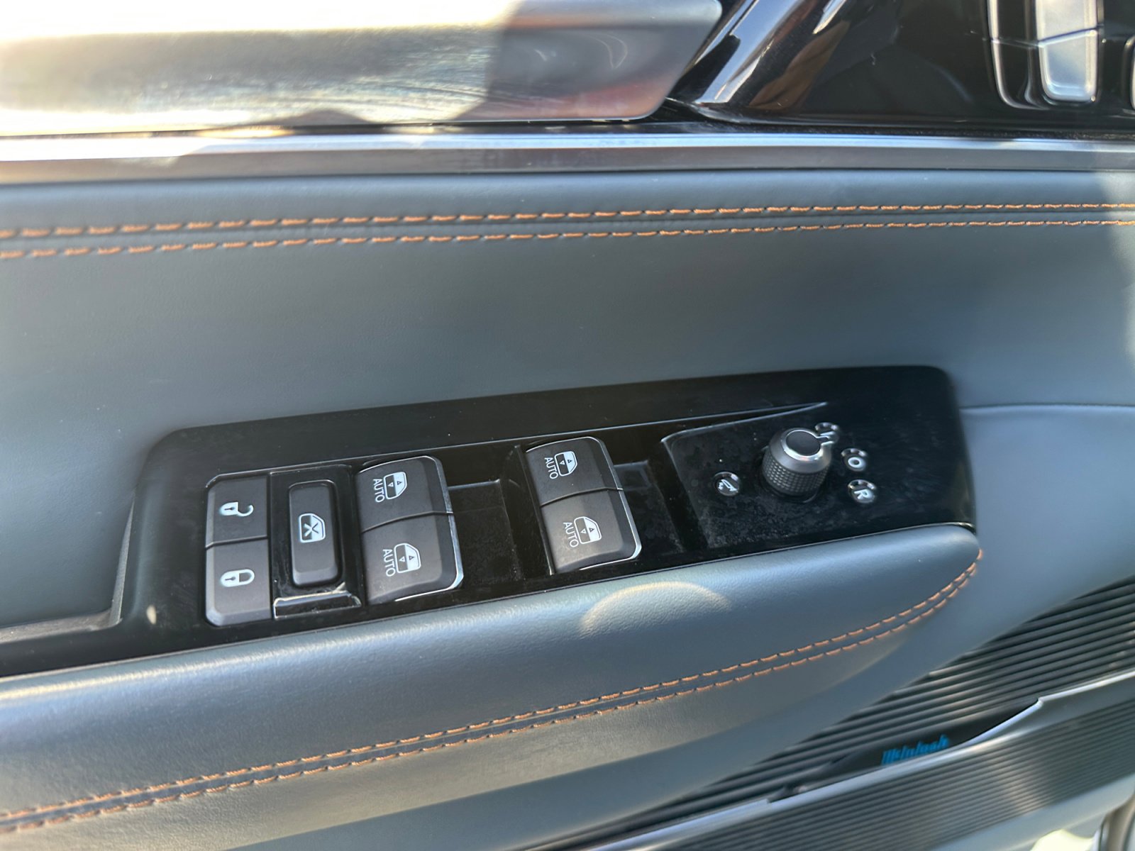 Used 2023 Jeep Grand Wagoneer Series III image 13