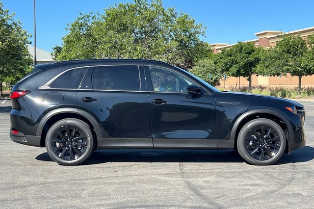 New 2026 MAZDA CX-90 Plug-In Hybrid w/Premium Sport AWD/4WD image 3