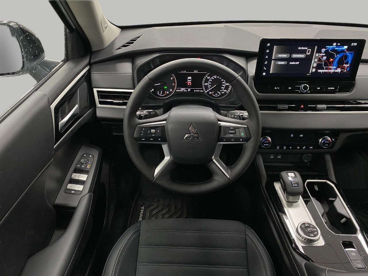 New 2026 Mitsubishi Outlander SE image 13