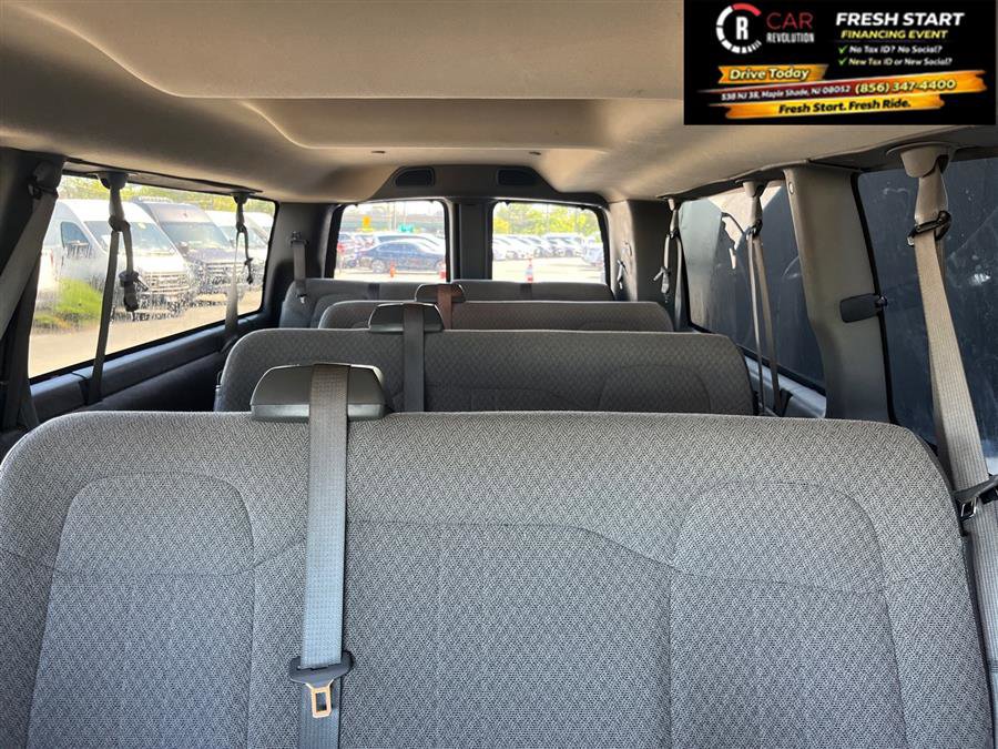 Used 2024 Chevrolet Express 3500 LT w/ LT Preferred Equipment Group RWD image 15