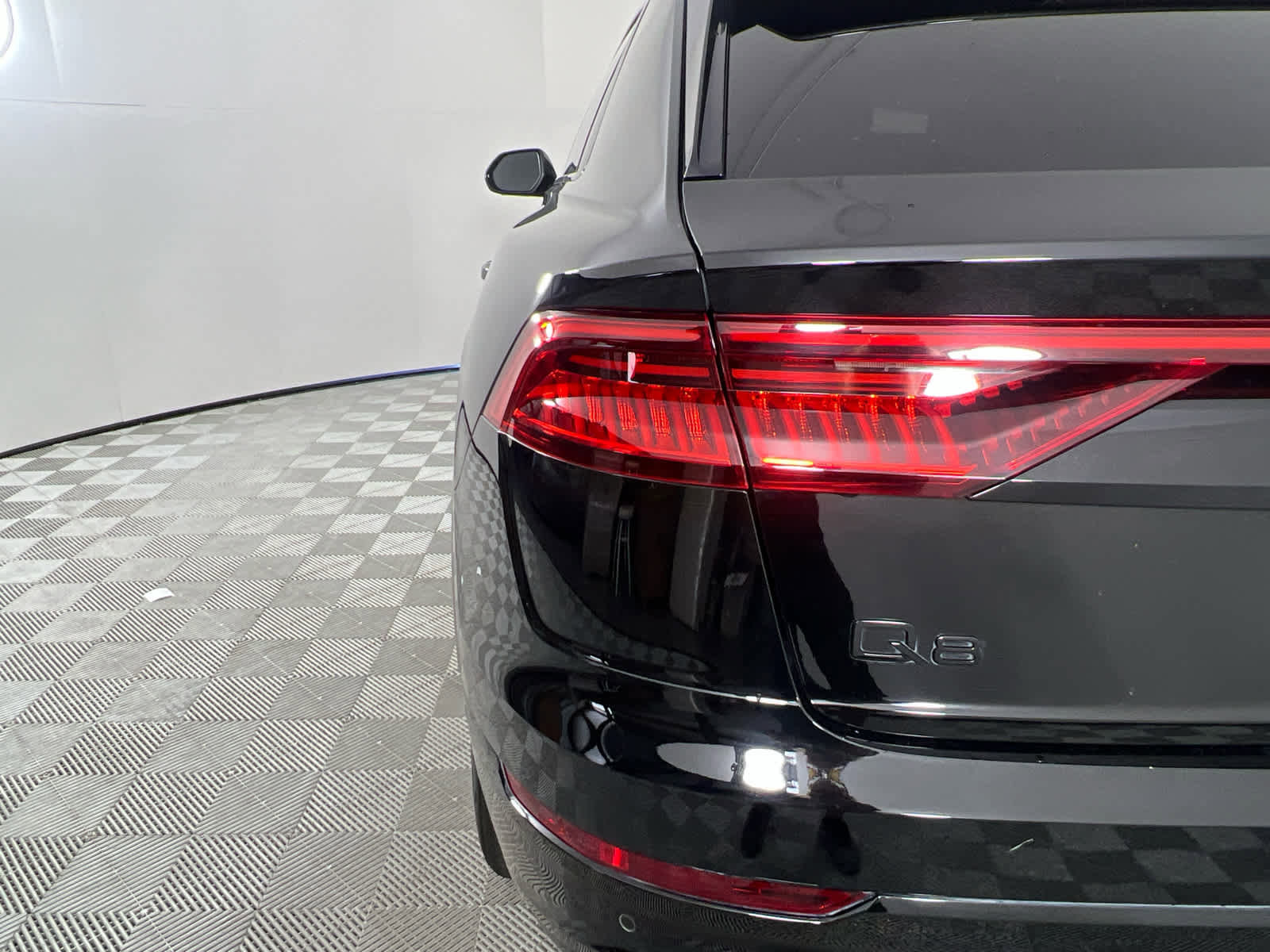 Used 2021 Audi Q8 Premium AWD/4WD image 15