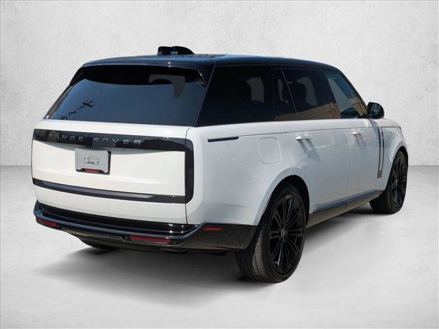 Used 2025 Land Rover Range Rover Long Wheelbase SE image 5