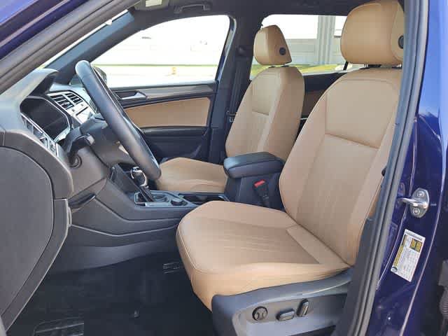 Used 2022 Volkswagen Tiguan SE w/ Panoramic Sunroof Package AWD/4WD image 14