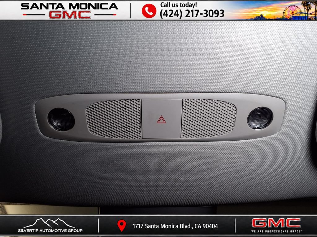 Used 2024 Tesla Model Y Long Range AWD/4WD image 11