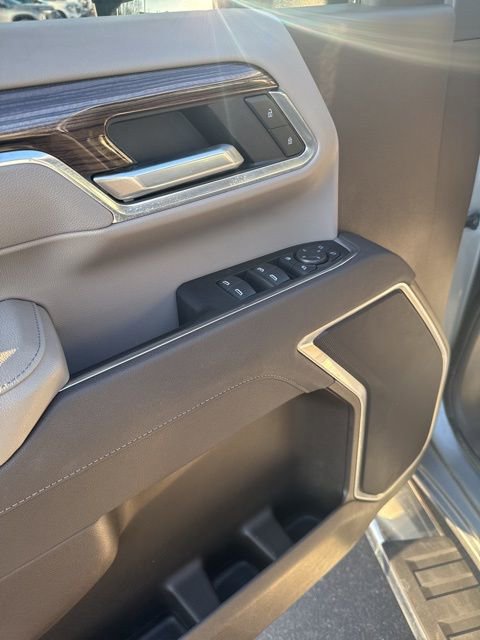 Used 2025 Chevrolet Silverado 2500 LT w/ Safety Package image 11