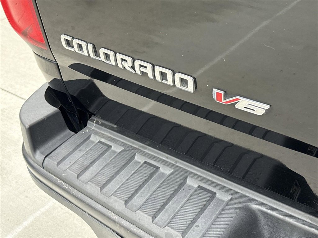 Used 2019 Chevrolet Colorado ZR2 w/ ZR2 Midnight Special Edition image 26