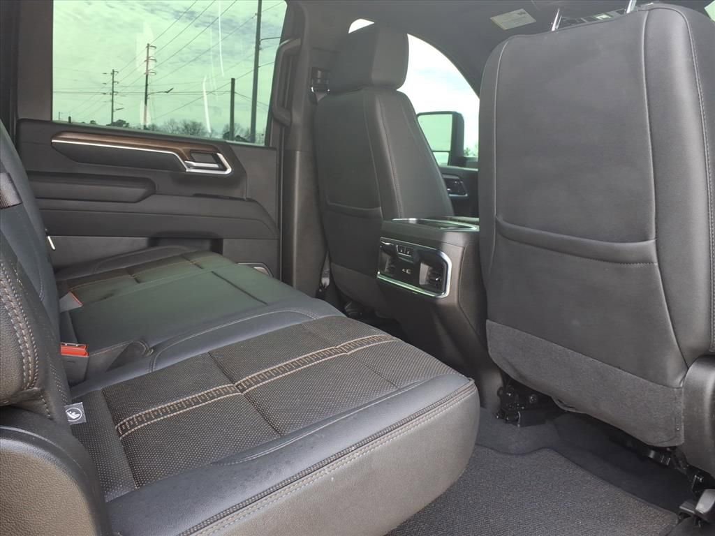 Used 2025 Chevrolet Silverado 2500 High Country w/ Z71 Off-Road Package image 13