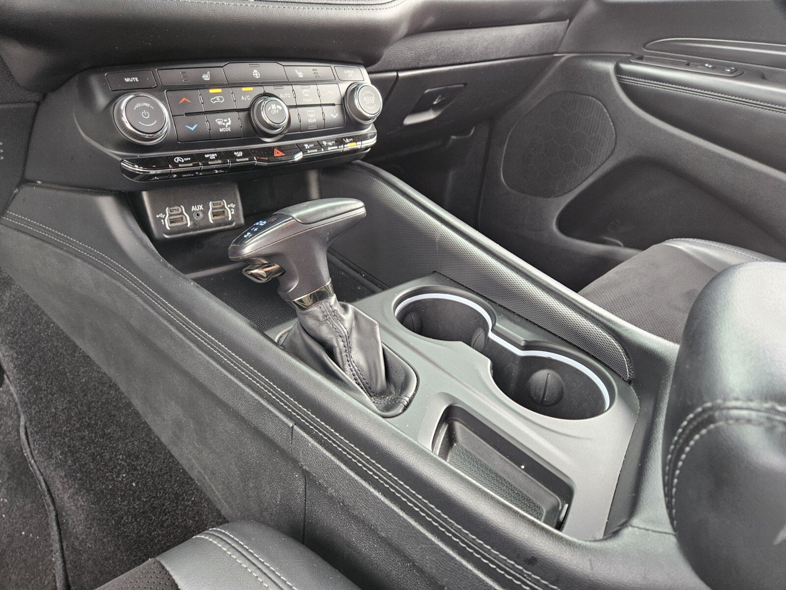 Used 2022 Dodge Durango GT AWD/4WD image 24