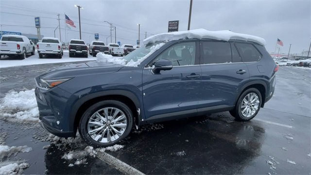 Used 2024 Toyota Grand Highlander Platinum image 6