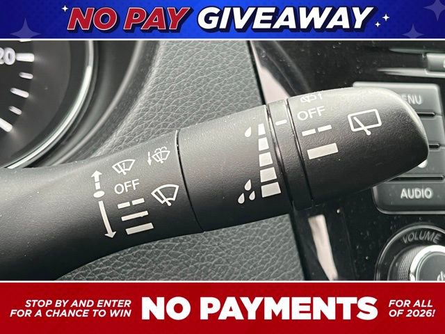 Used 2020 Nissan Rogue S image 32