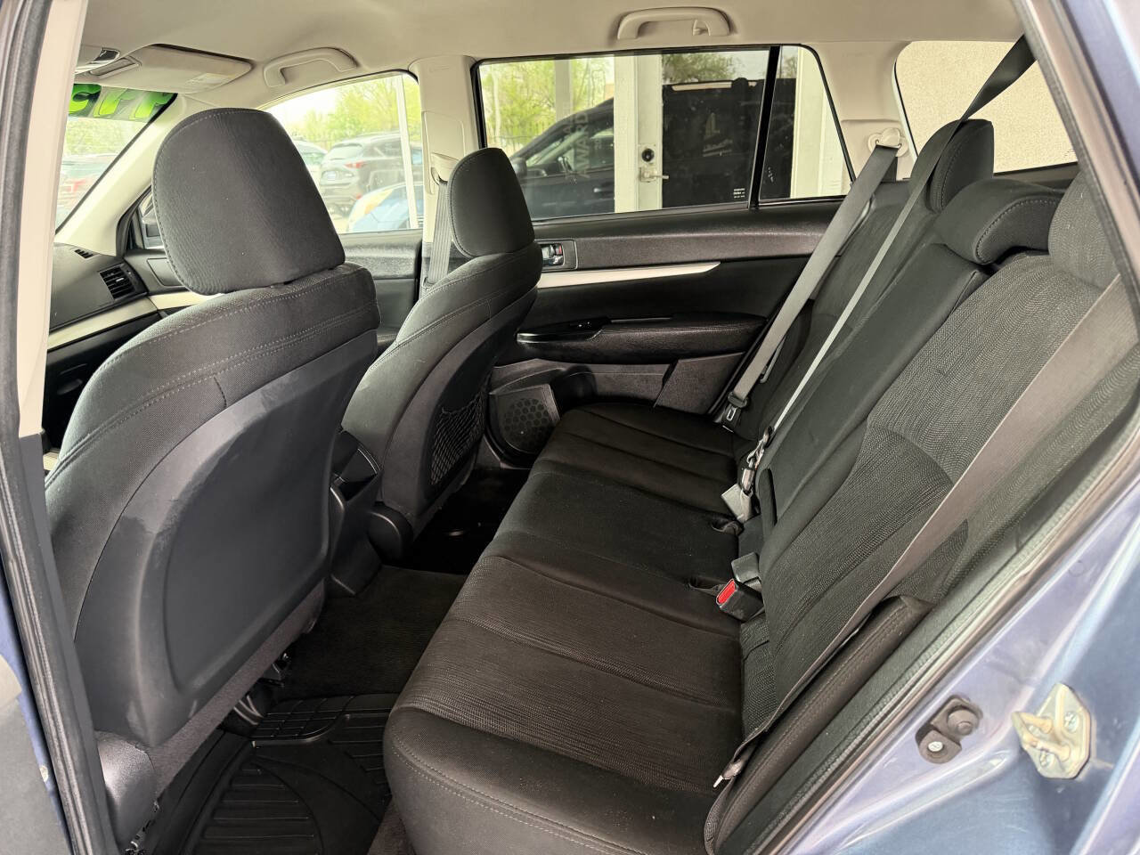 Used 2013 Subaru Outback 2.5i Premium w/ All-Weather Pkg image 7
