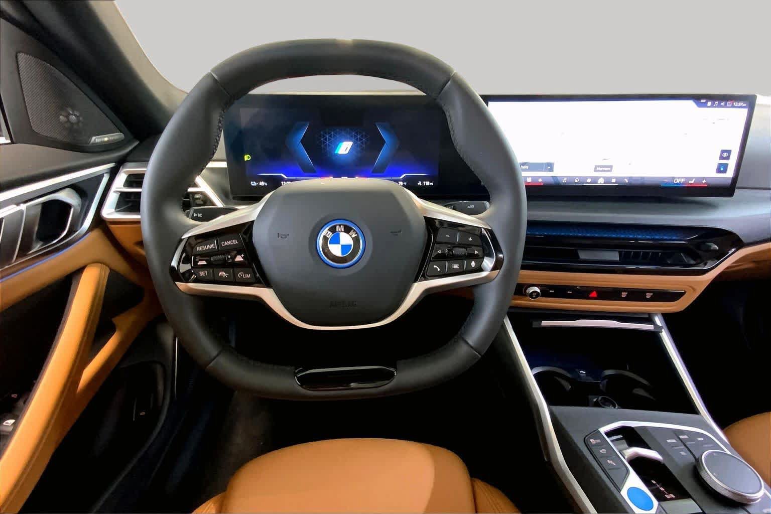 Used 2025 BMW i4 eDrive40 w/ Premium Package RWD image 5