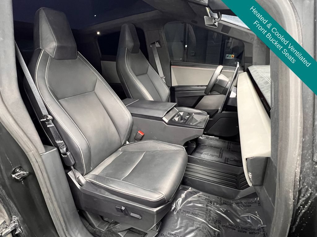 Used 2024 Tesla Cybertruck Cyberbeast AWD/4WD image 8