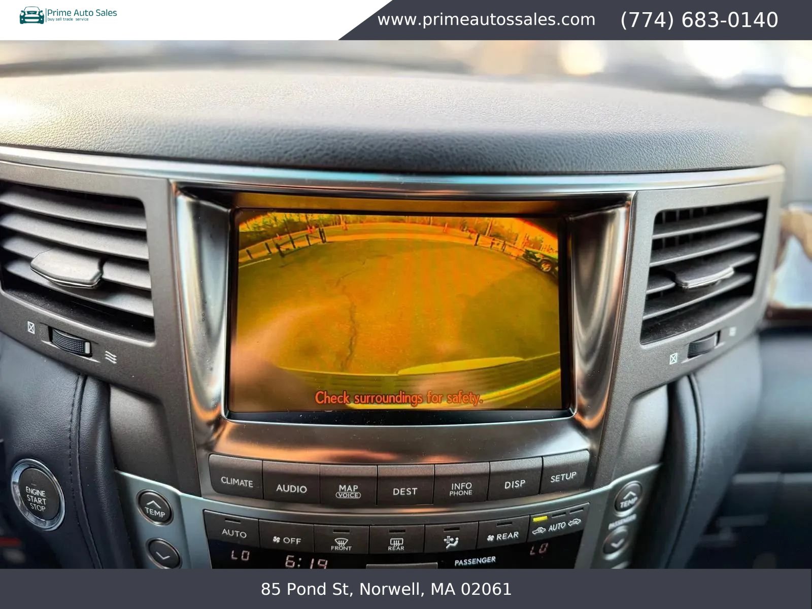 Used 2011 Lexus LX 570 4WD w/ Luxury Pkg image 21