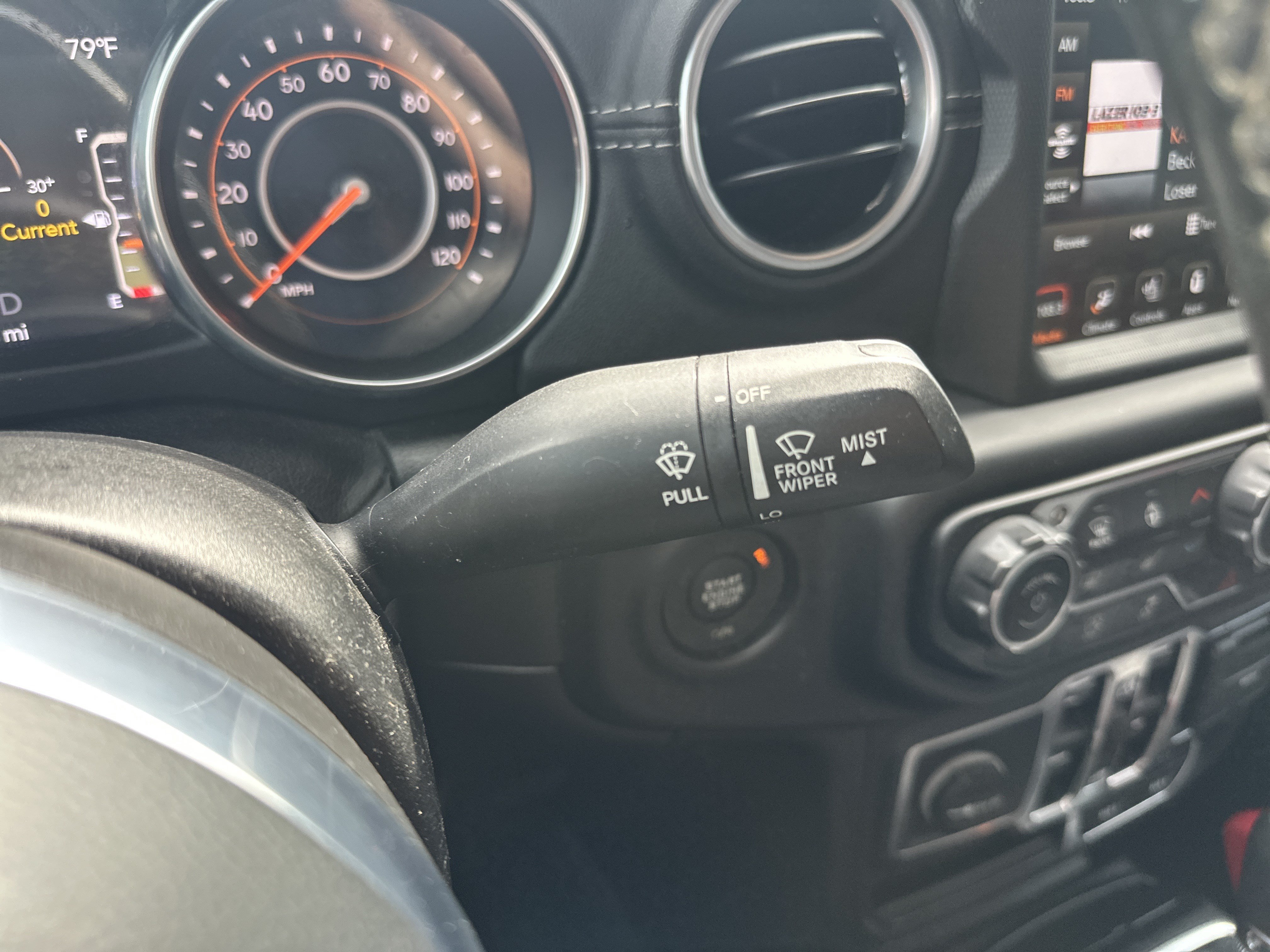Used 2020 Jeep Gladiator Overland AWD/4WD image 24