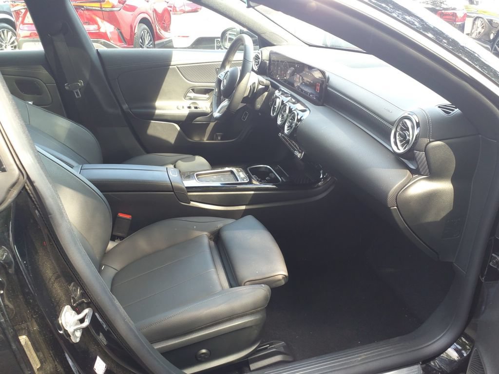Certified 2025 Mercedes-Benz CLA 250 image 10