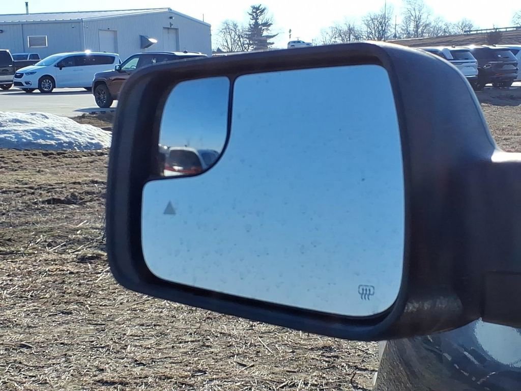 New 2026 RAM 1500 Express AWD/4WD image 17