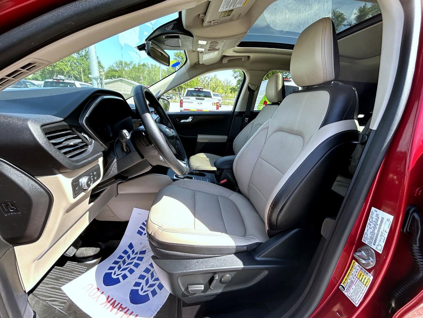 Used 2020 Ford Escape Titanium AWD/4WD image 10