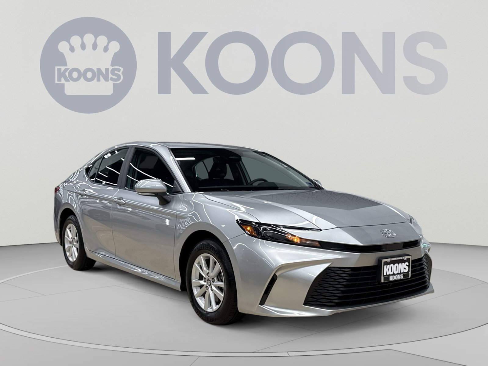 Used 2025 Toyota Camry LE w/ Convenience Package AWD/4WD image 2