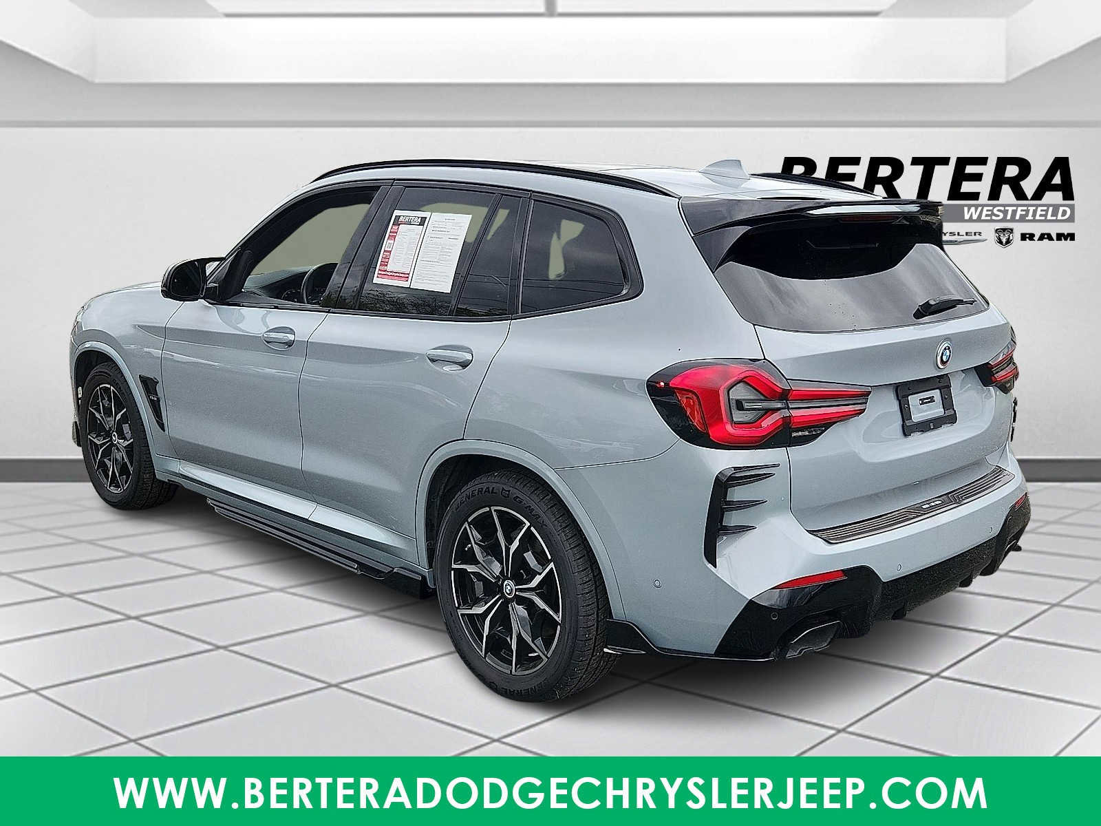 Used 2024 BMW X3 M40i w/ Premium Package image 4