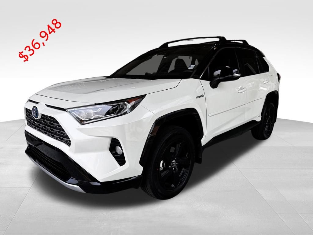 Certified 2021 Toyota RAV4 XSE w/ XSE Grade Weather Package AWD/4WD image 4