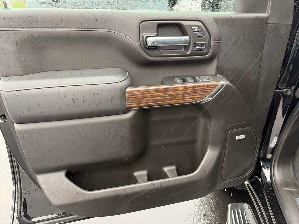 Used 2022 Chevrolet Silverado 3500 High Country w/ Z71 Off-Road Package AWD/4WD image 16