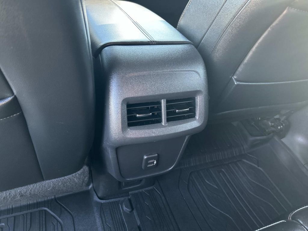 Used 2020 GMC Terrain SLT image 18