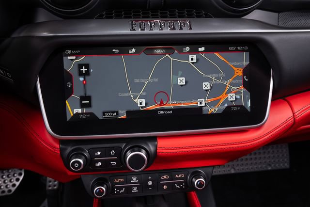 Used 2019 Ferrari Portofino RWD image 48