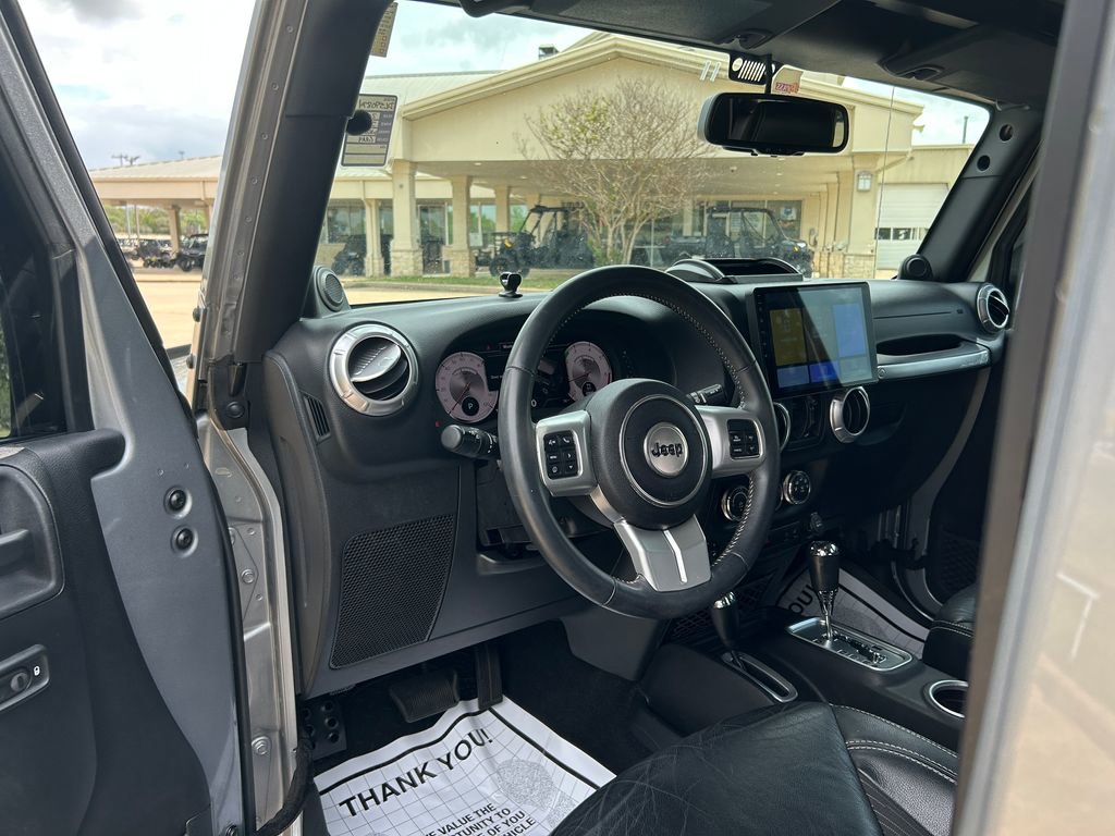 Used 2013 Jeep Wrangler Unlimited Sport image 11