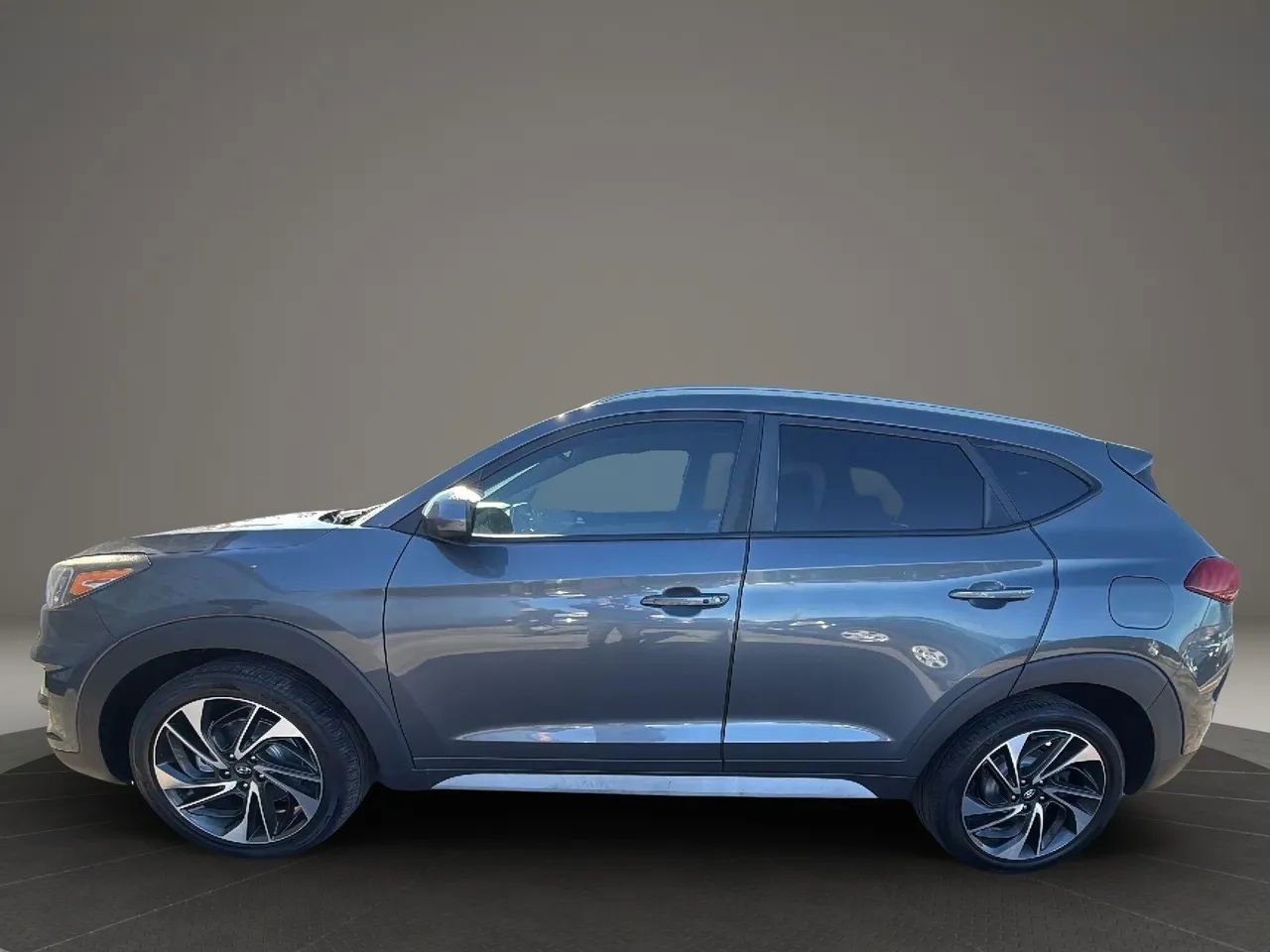 Used 2019 Hyundai Tucson Sport w/ Cargo Package AWD/4WD image 8