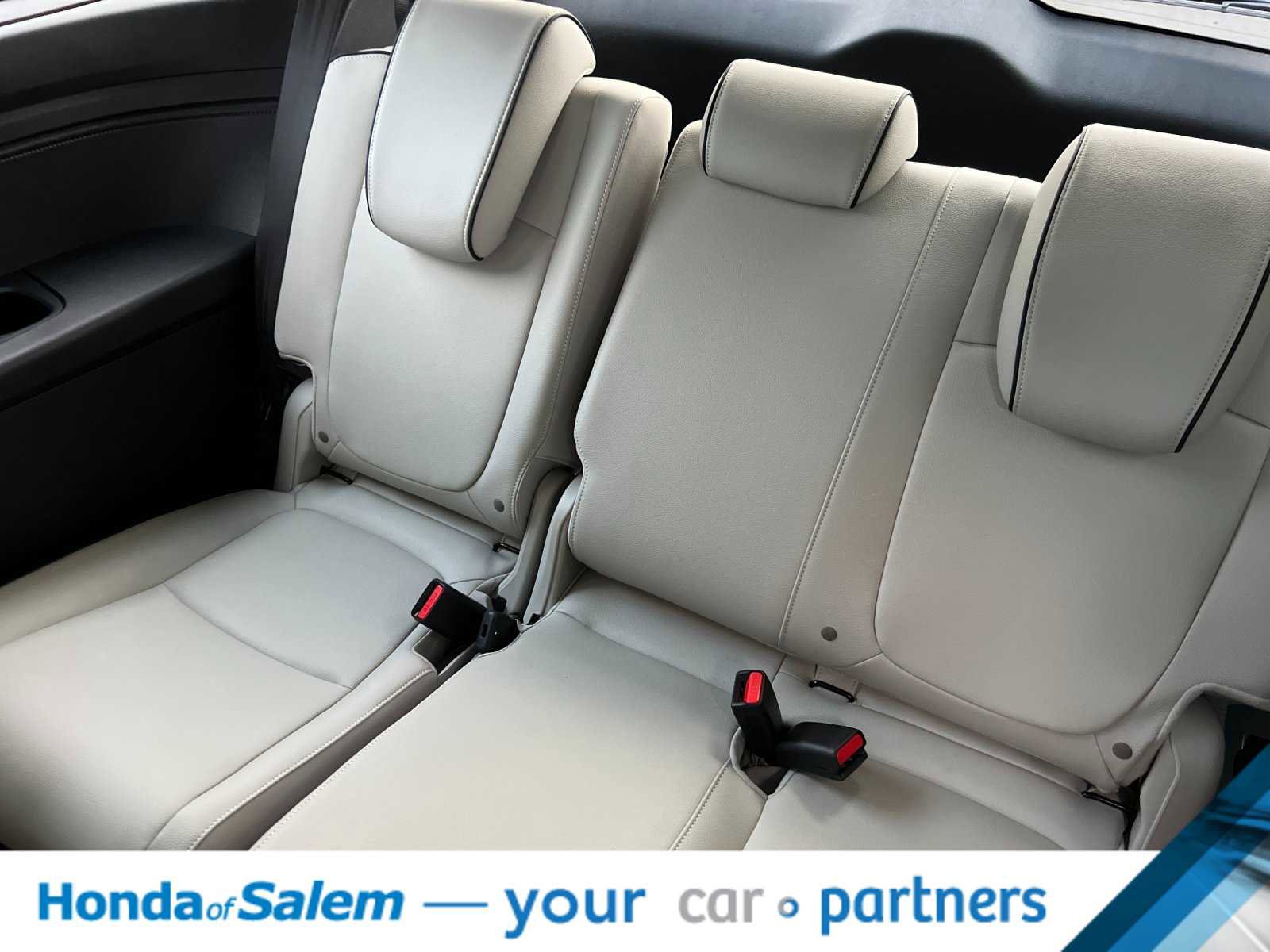 New 2026 Honda Odyssey Touring image 16