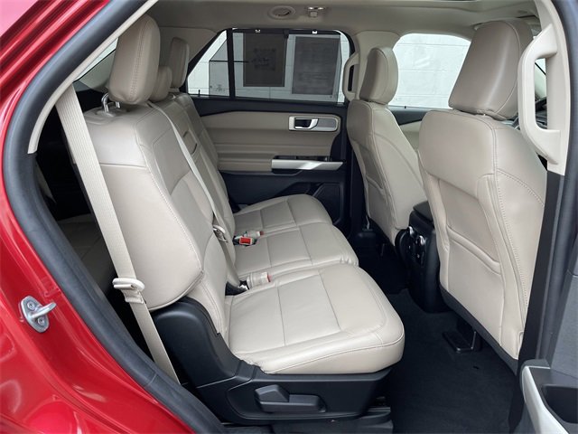 Used 2022 Ford Explorer Limited w/ Equipment Group 301A image 29