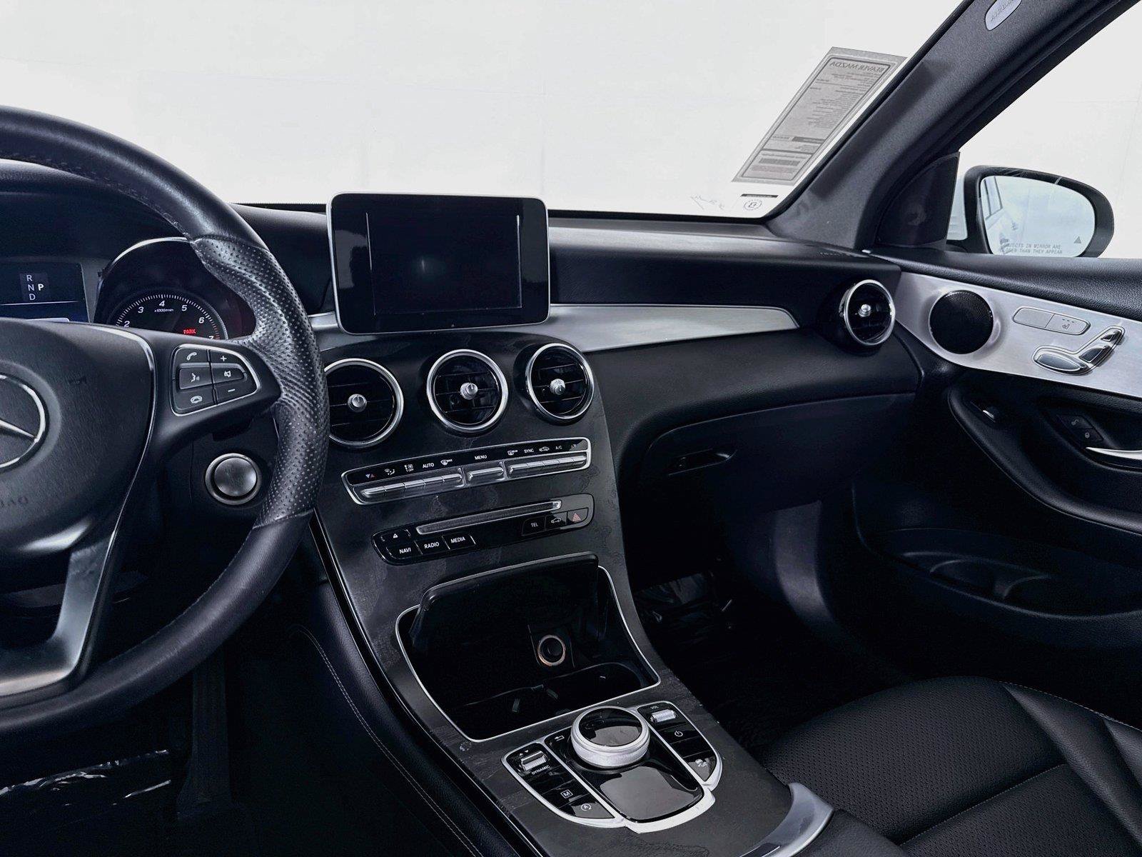 Used 2019 Mercedes-Benz GLC 300 image 32