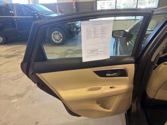 Used 2015 Nissan Altima 2.5 S w/ Power Driver Seat Package FWD image 10