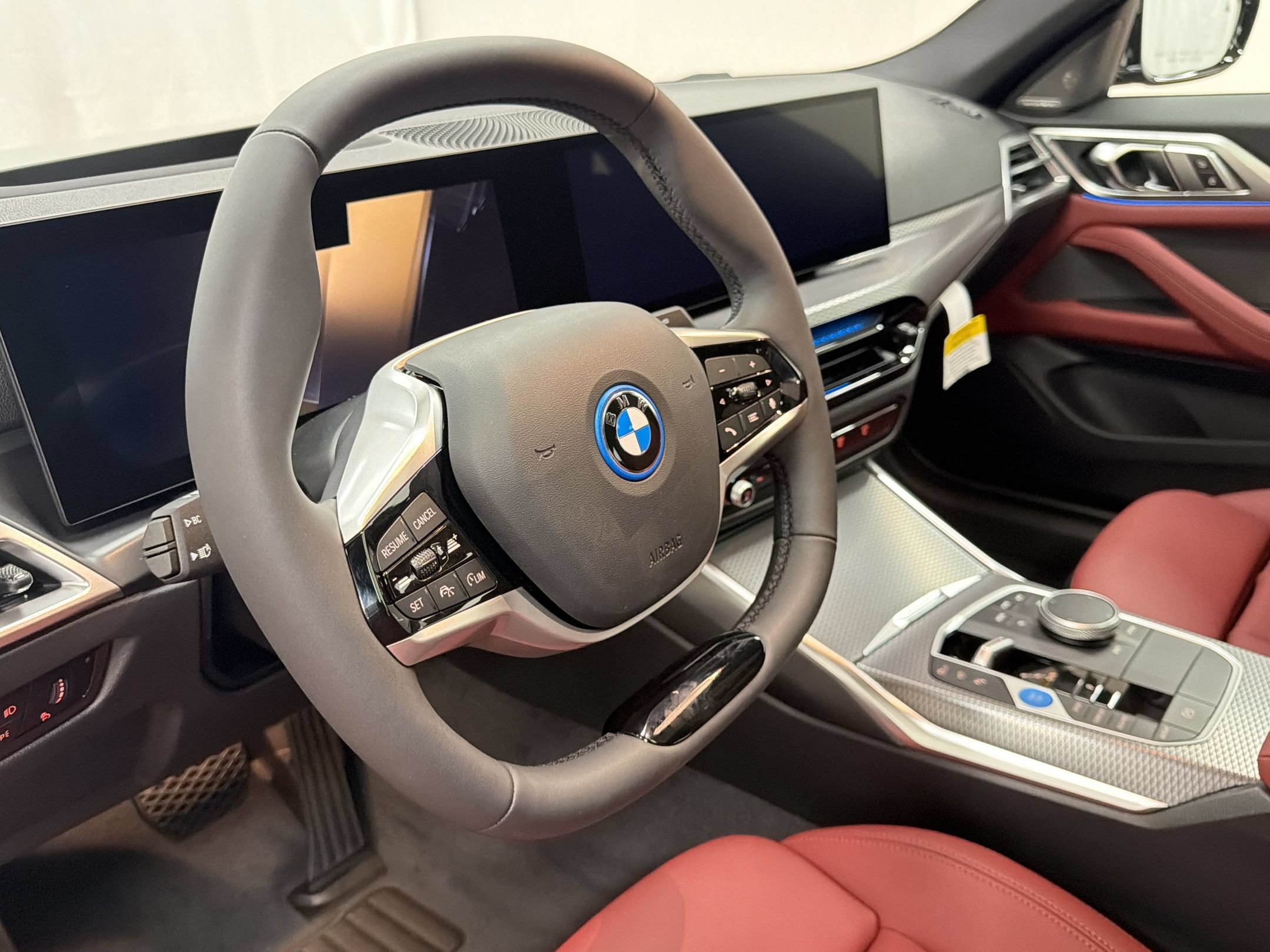 Used 2026 BMW i4 xDrive40i w/ Premium Package AWD/4WD image 4